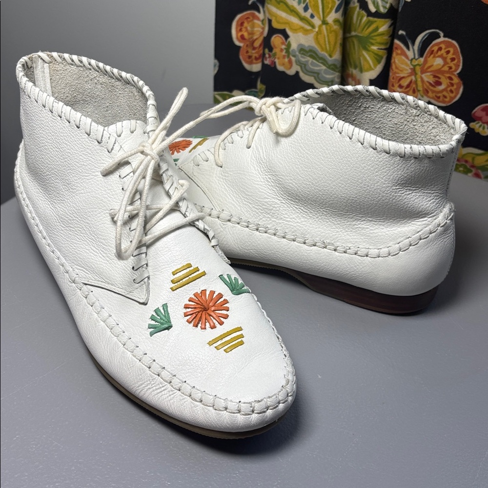 VTG Pina Colada  White Leather High Top Moccasins Boots Sz 9